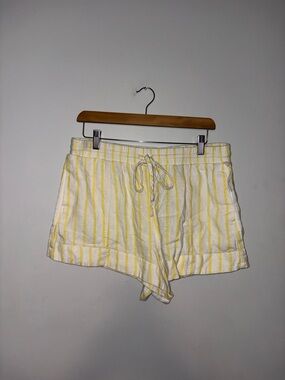 Universal Thread ~ Yellow Striped Shorts (NWOT)